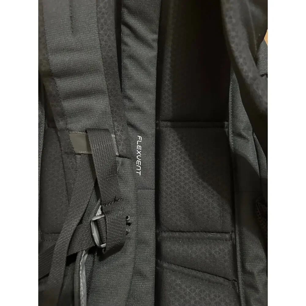 The North Face Jester Backpack 28L Black/Yellow NF0A3VXF 15 Inch Laptop Bag NEW